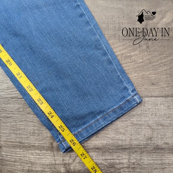 Nine West Cigarette Fit Skinny Leg Cropped Jeans Size 6 - Picture 5 of 6